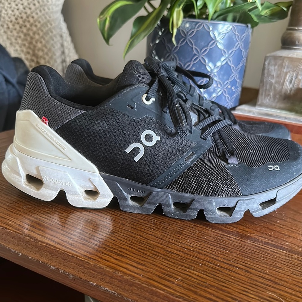 On Running Men's Black and Cream Athletic Shoes